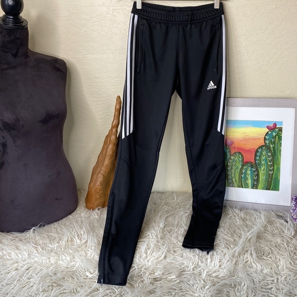 adidas Pants - Adidas Tapered training pants